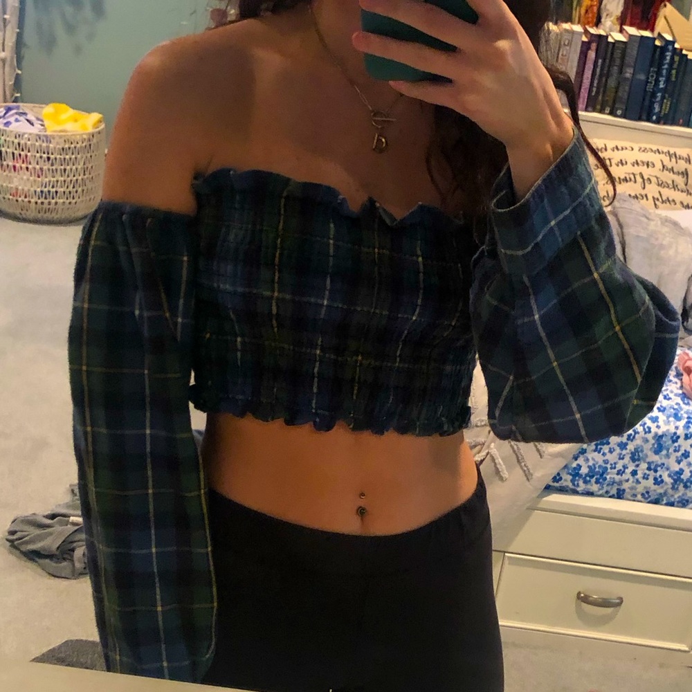 Off the shoulder plaid crop top